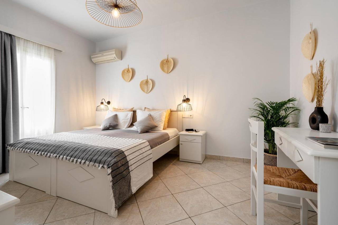 Aparthotel Erato Naxos