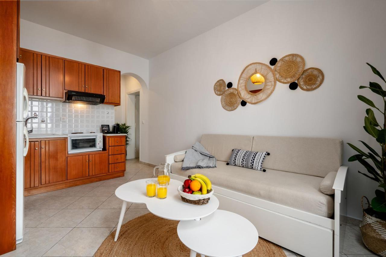 Erato Naxos Aparthotel 3*