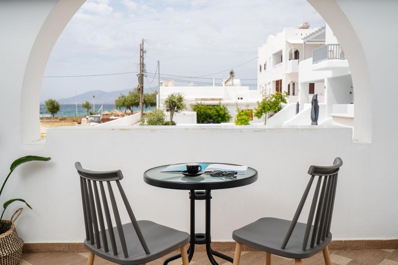 Erato Naxos 3*