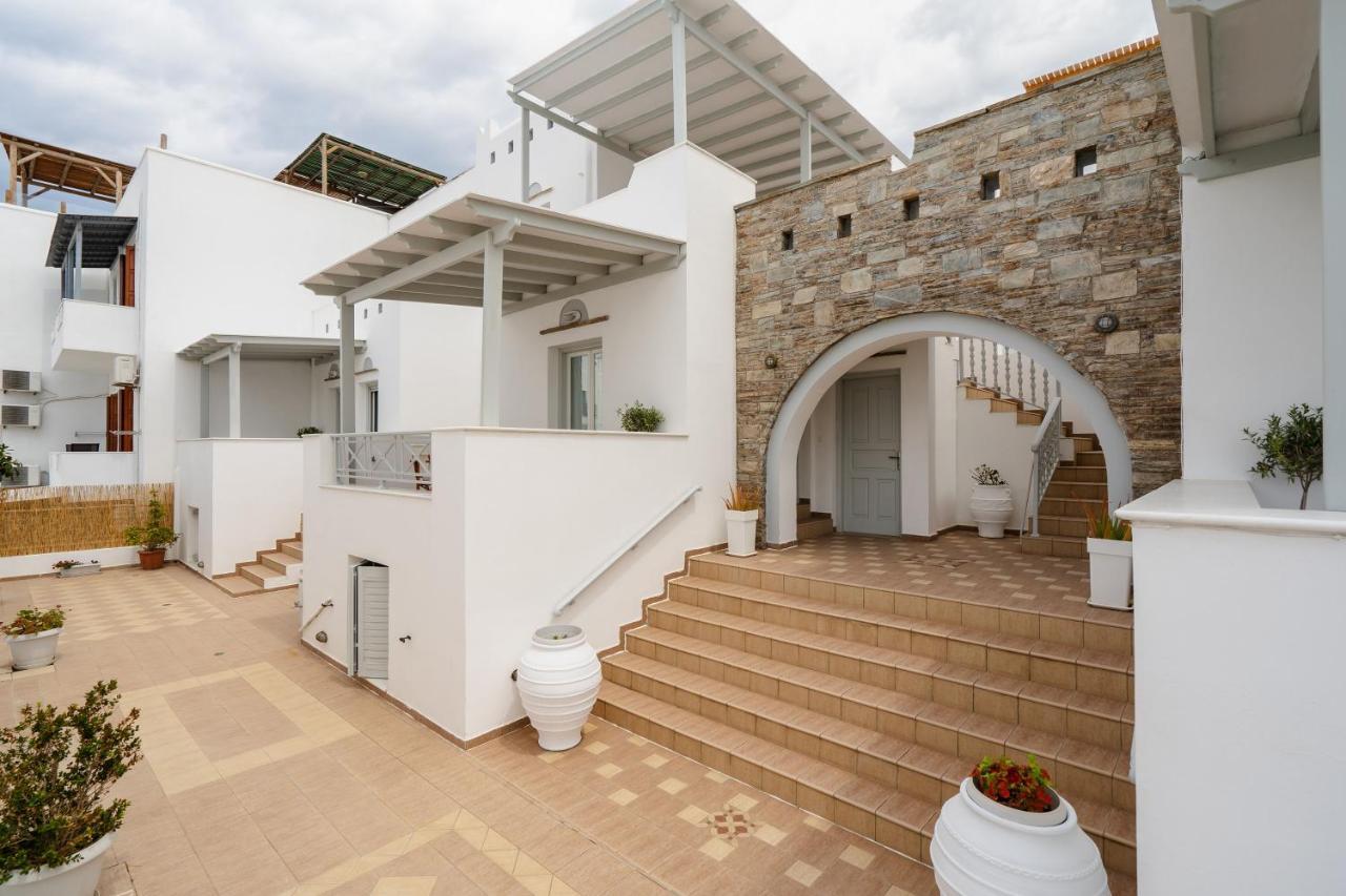 Erato Naxos Aparthotel