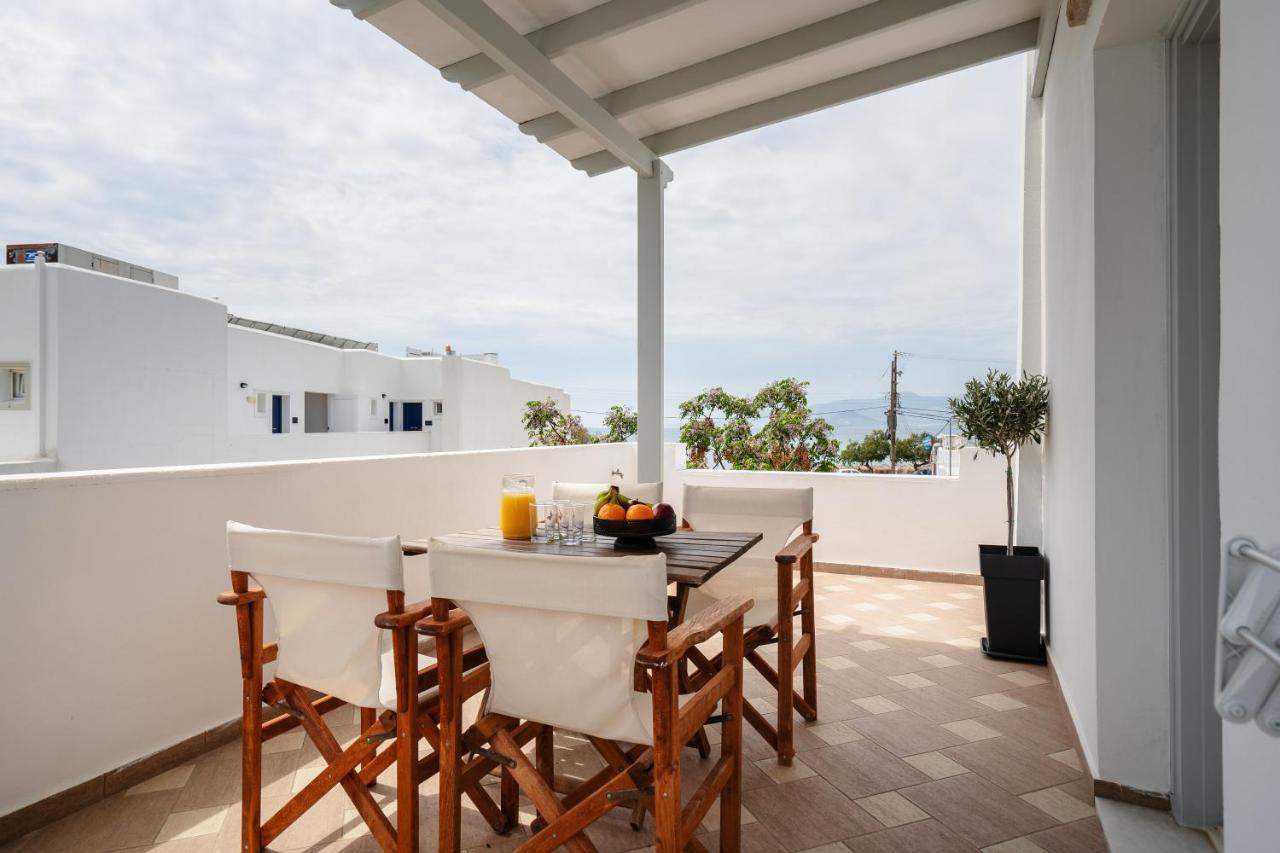 Erato Naxos Aparthotel 3*